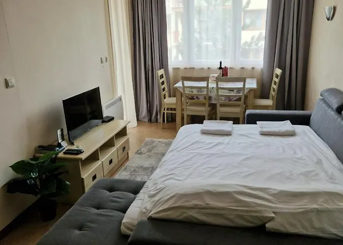 Pirin Golf & 아파트 라즐로그